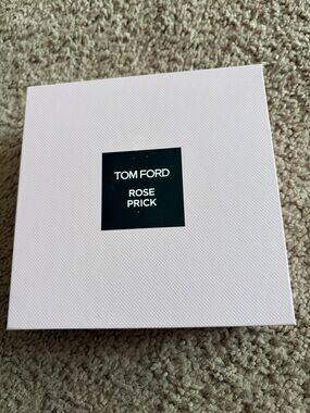 Tom Ford ROSE PRICK pale pink Gift Box with new in box